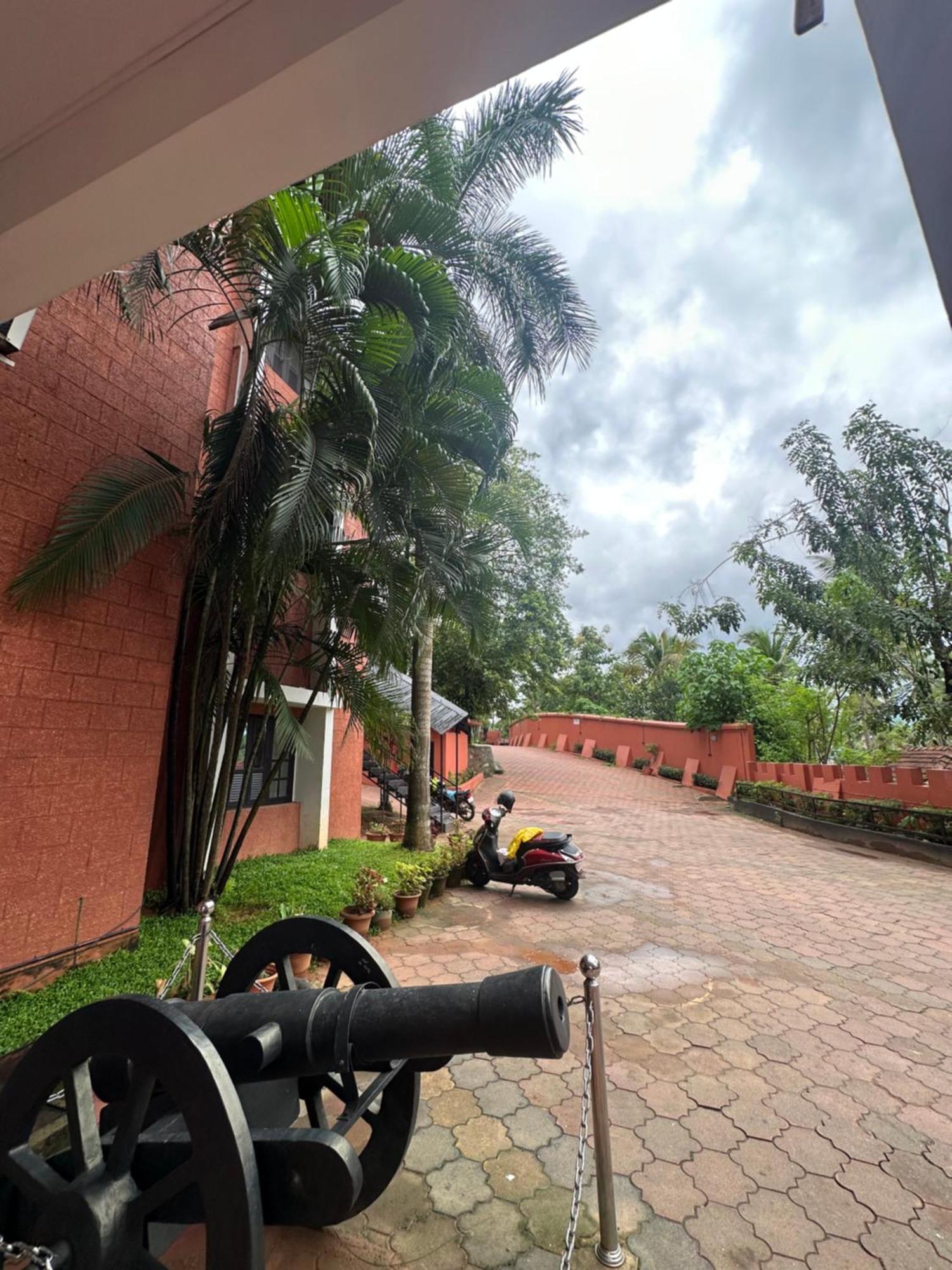 Gd International Redfort Nilambūr Exteriér fotografie